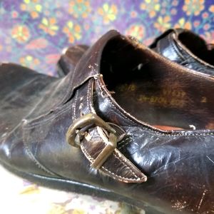 Vintage Essex Majic leather soft buckle shoes